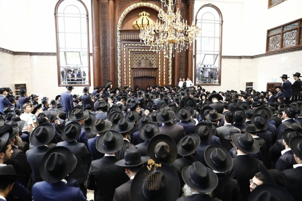 רכסים: אלפים ליוו למנוחות את ראש הישיבה הנערץ