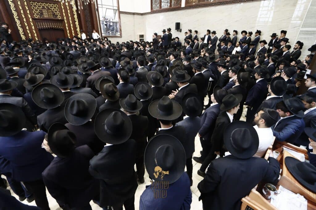 רכסים: אלפים ליוו למנוחות את ראש הישיבה הנערץ