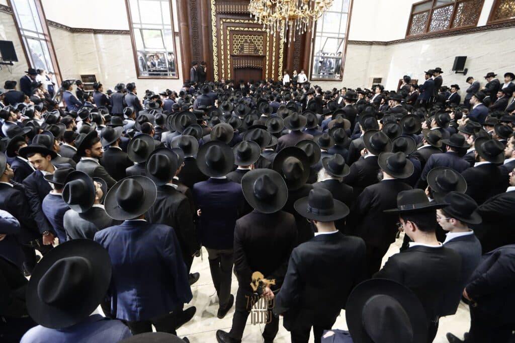 רכסים: אלפים ליוו למנוחות את ראש הישיבה הנערץ