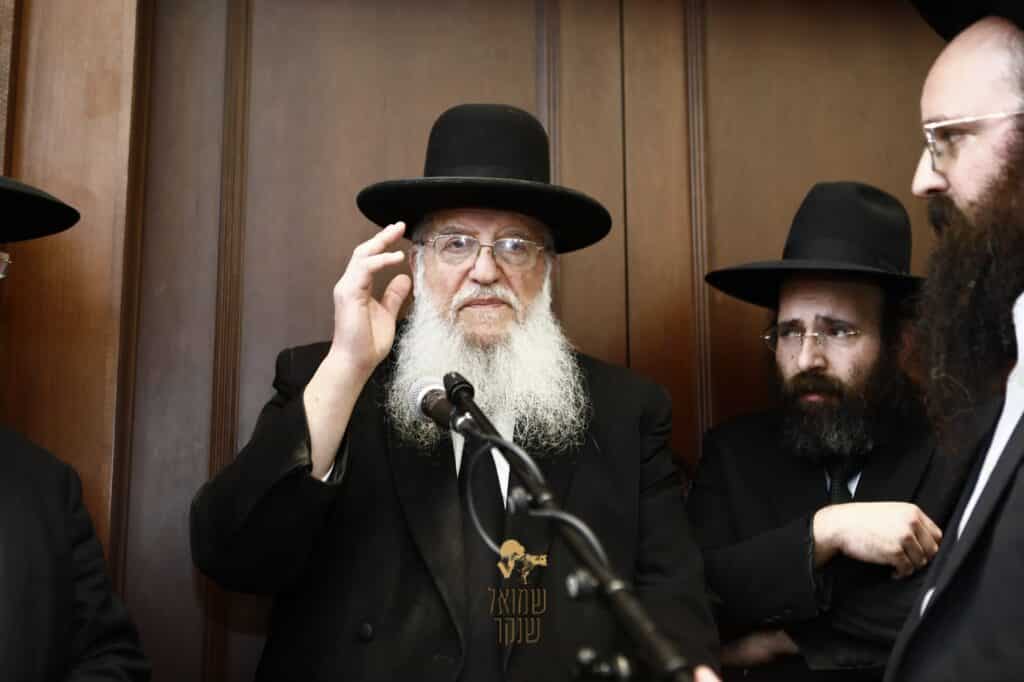 רכסים: אלפים ליוו למנוחות את ראש הישיבה הנערץ