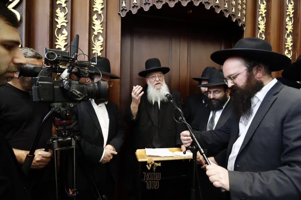 רכסים: אלפים ליוו למנוחות את ראש הישיבה הנערץ