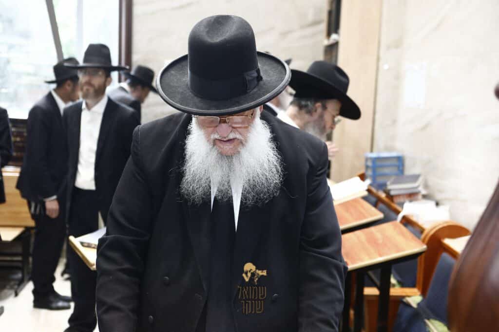 רכסים: אלפים ליוו למנוחות את ראש הישיבה הנערץ