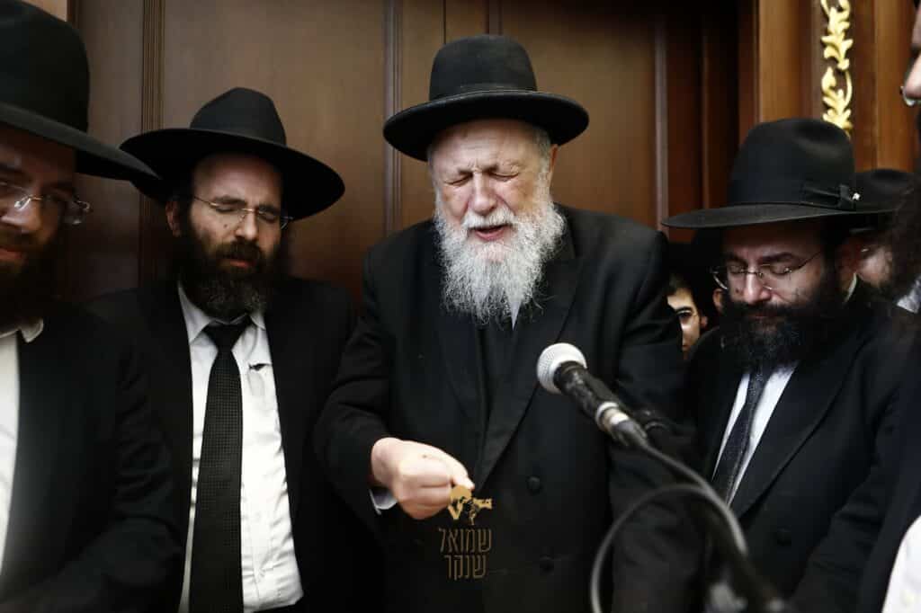 רכסים: אלפים ליוו למנוחות את ראש הישיבה הנערץ