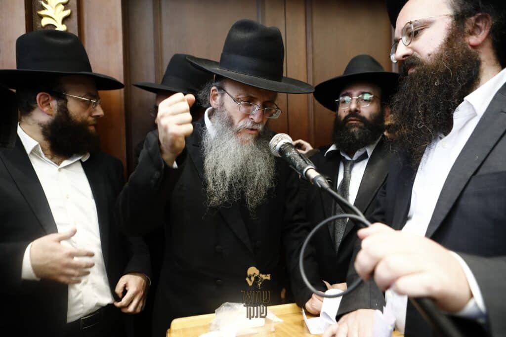 רכסים: אלפים ליוו למנוחות את ראש הישיבה הנערץ