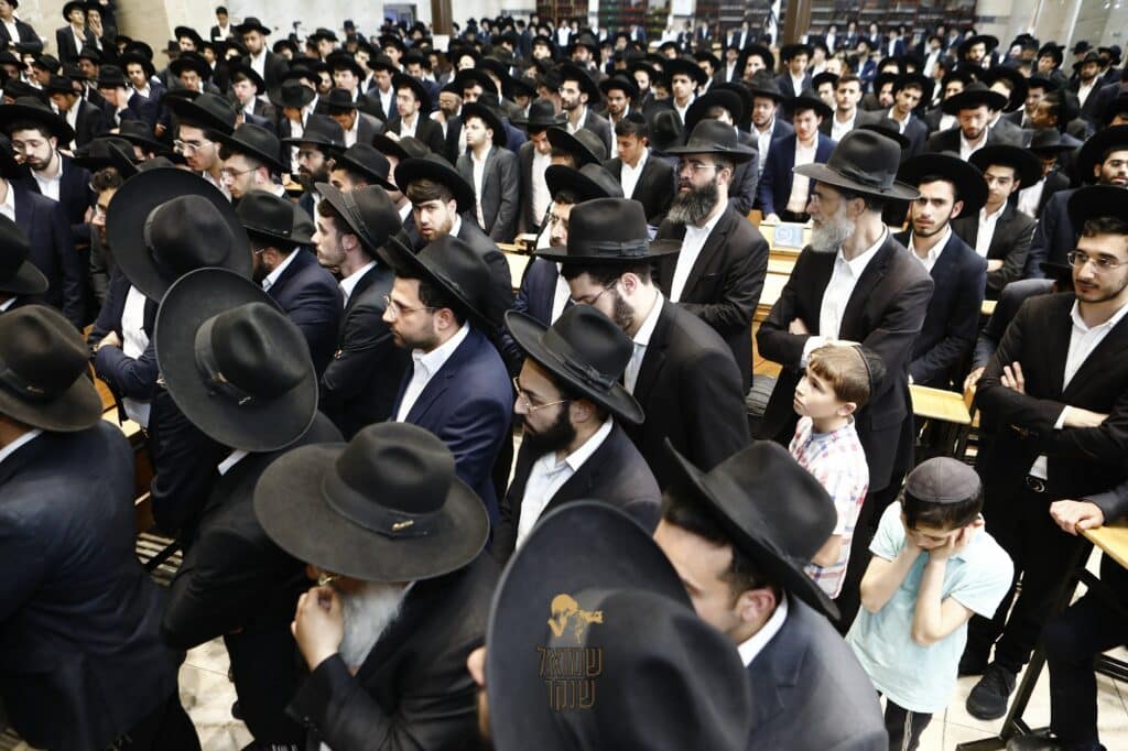 רכסים: אלפים ליוו למנוחות את ראש הישיבה הנערץ