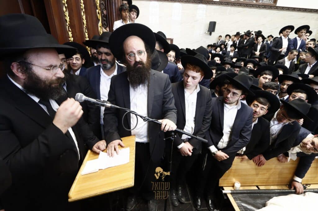 רכסים: אלפים ליוו למנוחות את ראש הישיבה הנערץ