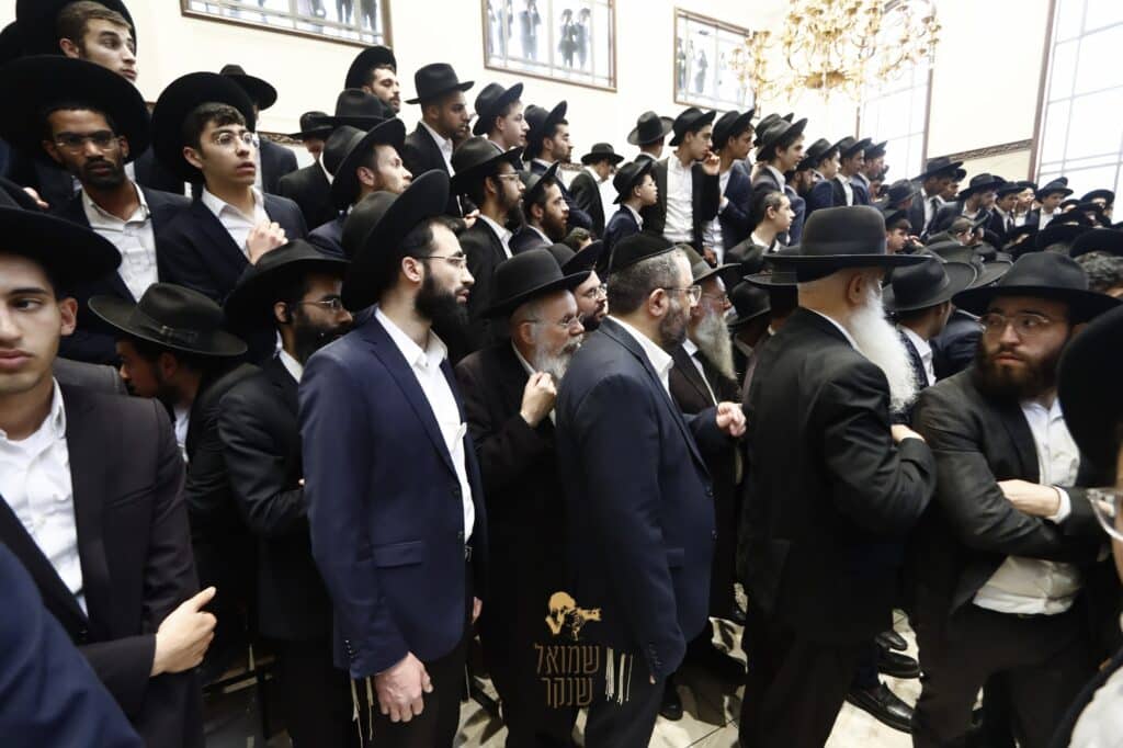 רכסים: אלפים ליוו למנוחות את ראש הישיבה הנערץ