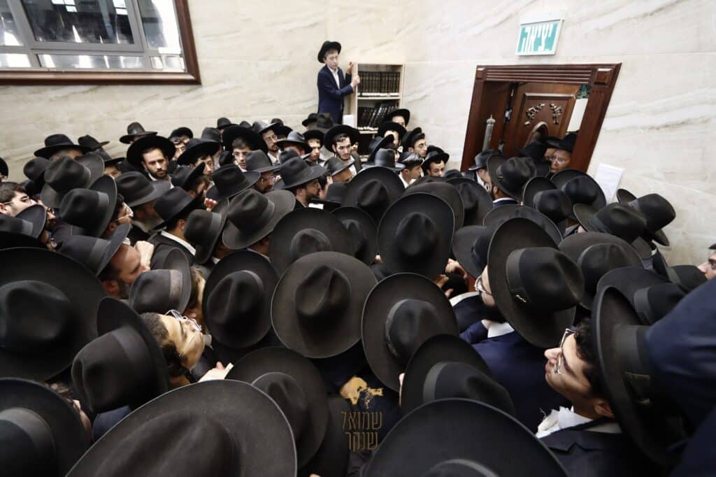 רכסים: אלפים ליוו למנוחות את ראש הישיבה הנערץ