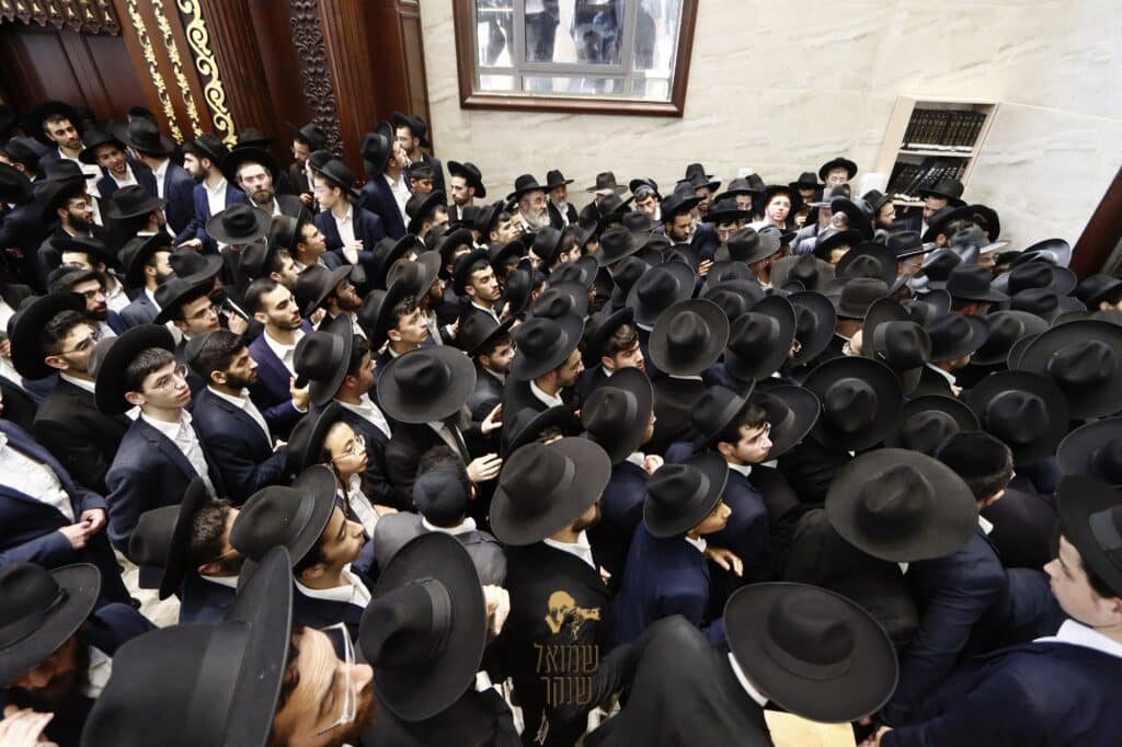 רכסים: אלפים ליוו למנוחות את ראש הישיבה הנערץ