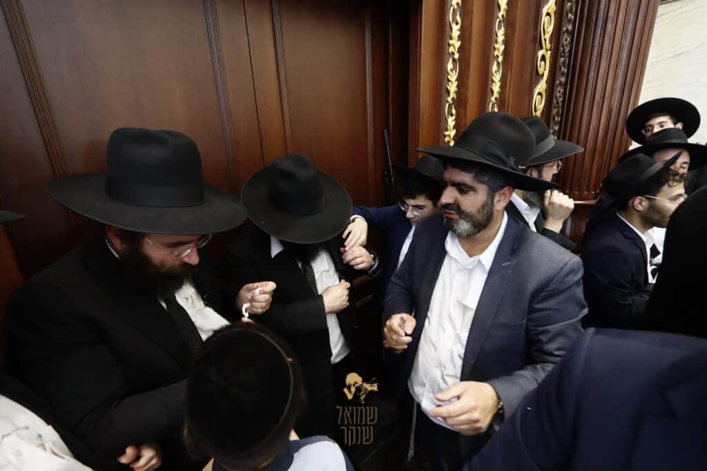 רכסים: אלפים ליוו למנוחות את ראש הישיבה הנערץ