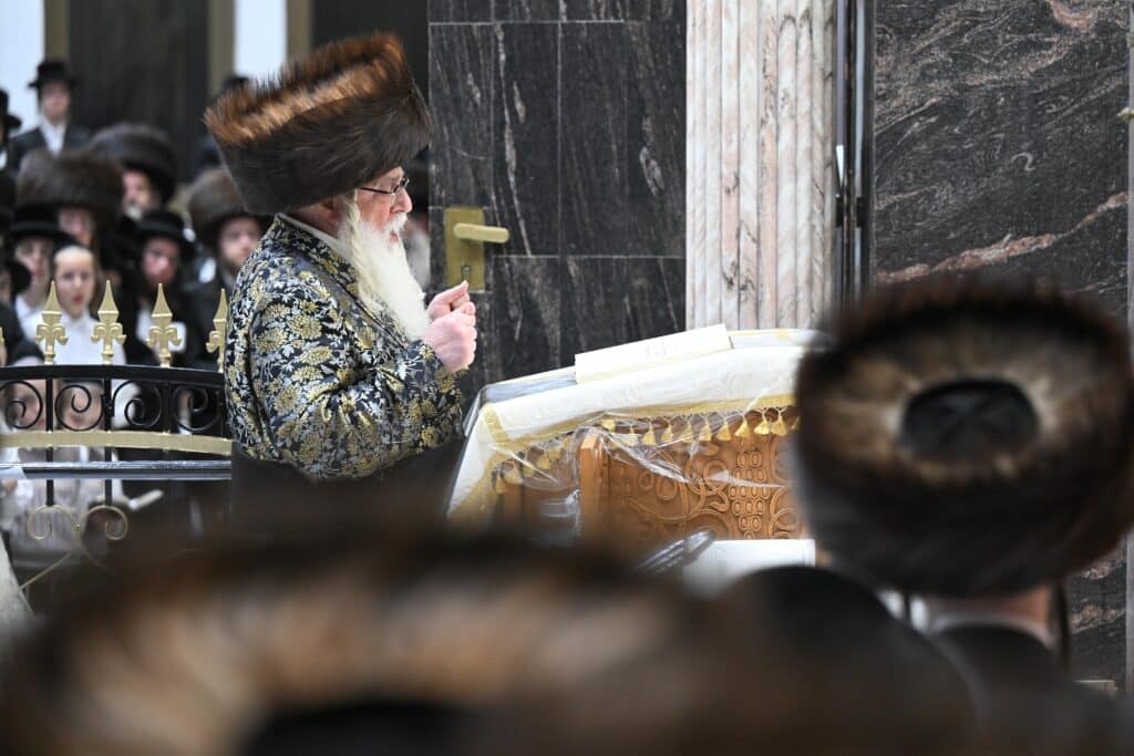 מאפיית המצות ועד לטיש נעילת החג: פסח בחצר הקודש צאנז