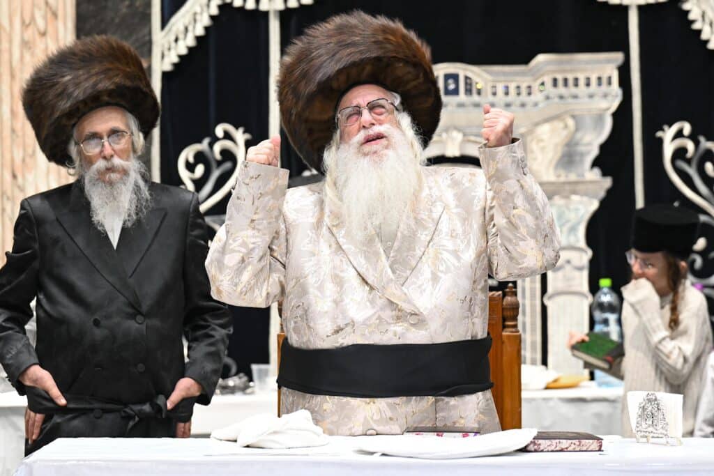 מאפיית המצות ועד לטיש נעילת החג: פסח בחצר הקודש צאנז