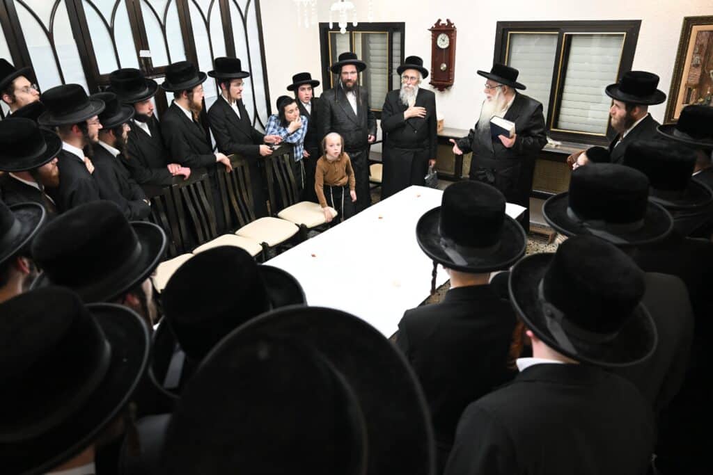 מאפיית המצות ועד לטיש נעילת החג: פסח בחצר הקודש צאנז