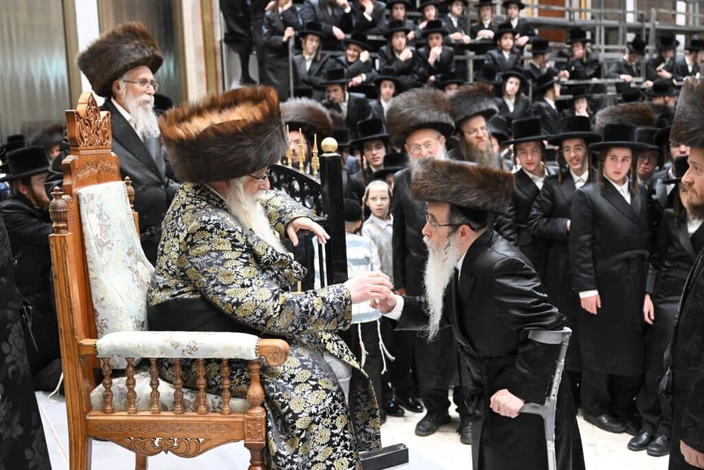 מאפיית המצות ועד לטיש נעילת החג: פסח בחצר הקודש צאנז