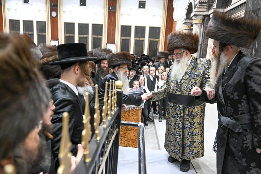 מאפיית המצות ועד לטיש נעילת החג: פסח בחצר הקודש צאנז