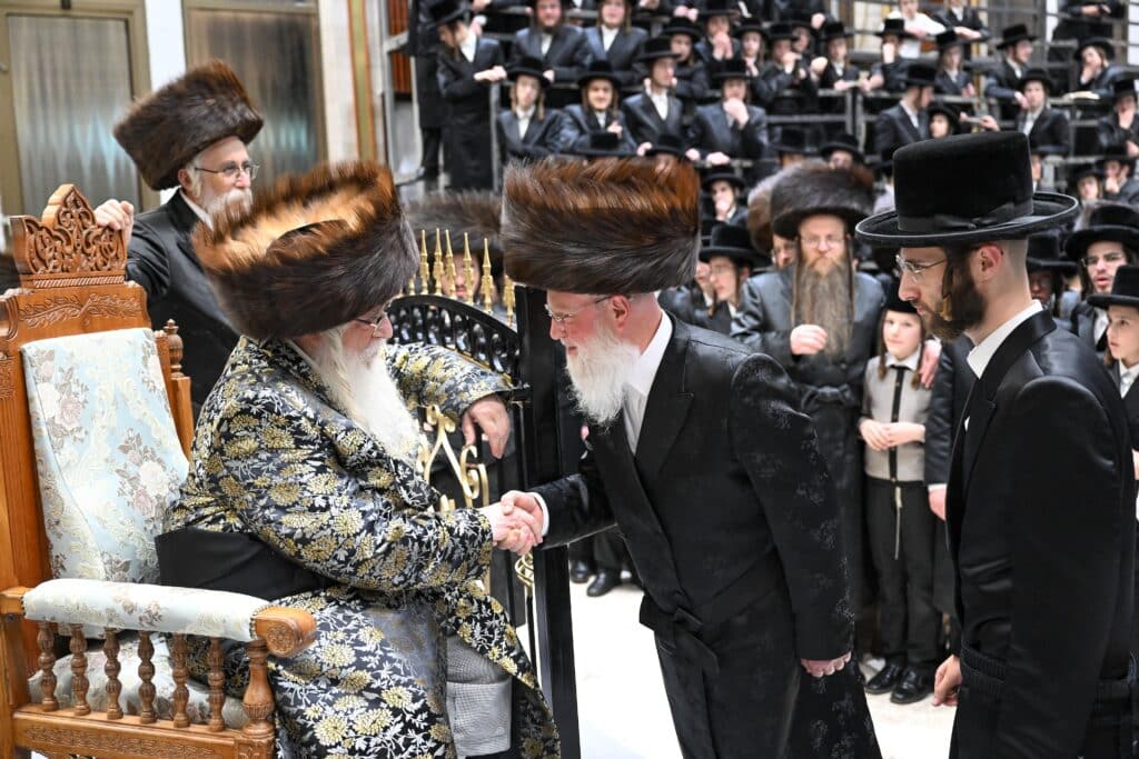 מאפיית המצות ועד לטיש נעילת החג: פסח בחצר הקודש צאנז