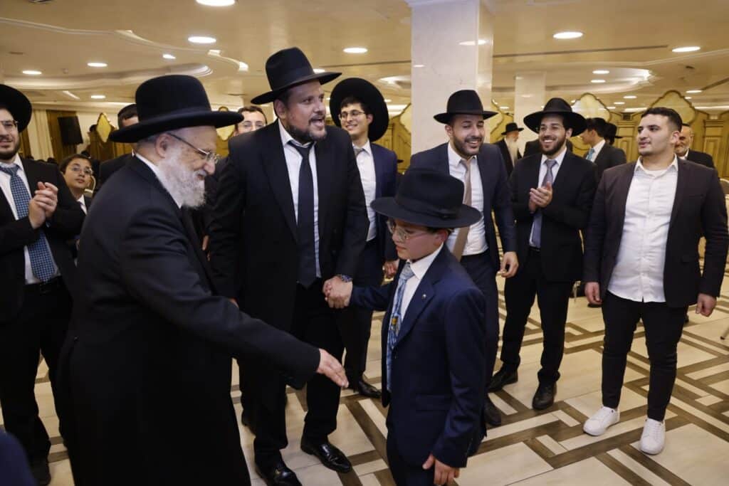 הנכד נכנס למצוות בהשתתפות גדולי התורה • גלריה