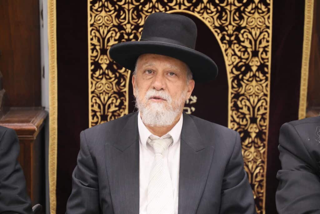 מעמד קבלת פני רבו בהשתתפות רבנים דיינים ראשי ישיבות ות"ח נכבדים