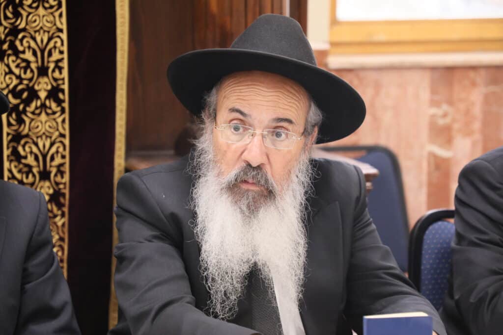 מעמד קבלת פני רבו בהשתתפות רבנים דיינים ראשי ישיבות ות"ח נכבדים