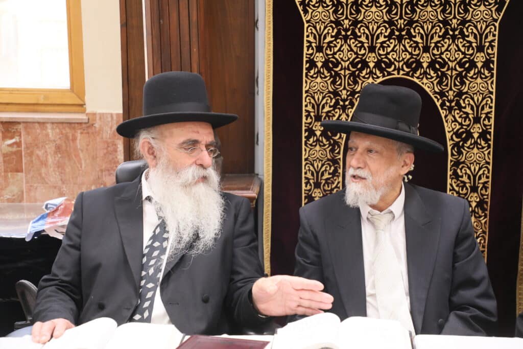 מעמד קבלת פני רבו בהשתתפות רבנים דיינים ראשי ישיבות ות"ח נכבדים