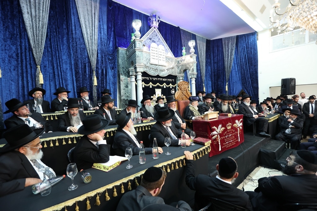 הקבלת פני רבו למרן הראש"ל הגר"י יוסף • גלריה
