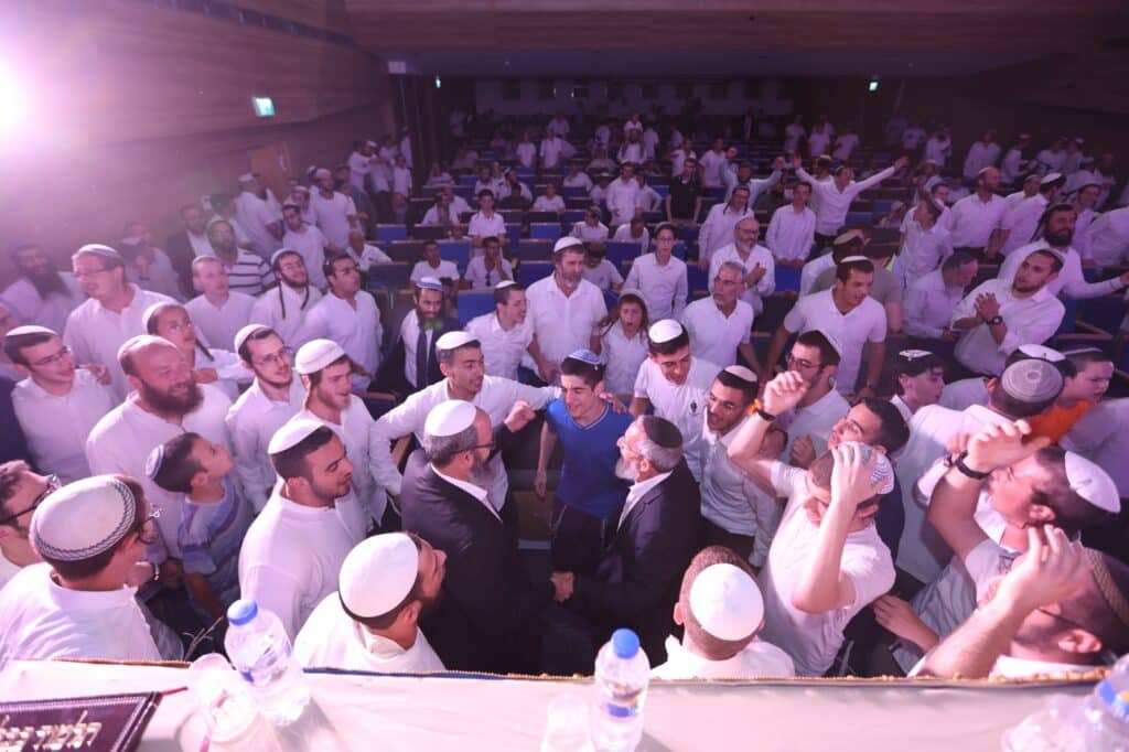 המונים בהקבלת פני רבו לרבני הציונות הדתית • גלריה