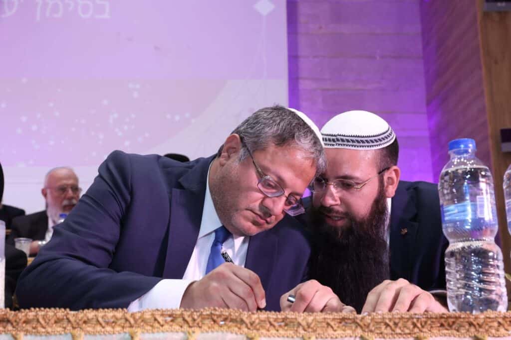 המונים בהקבלת פני רבו לרבני הציונות הדתית • גלריה