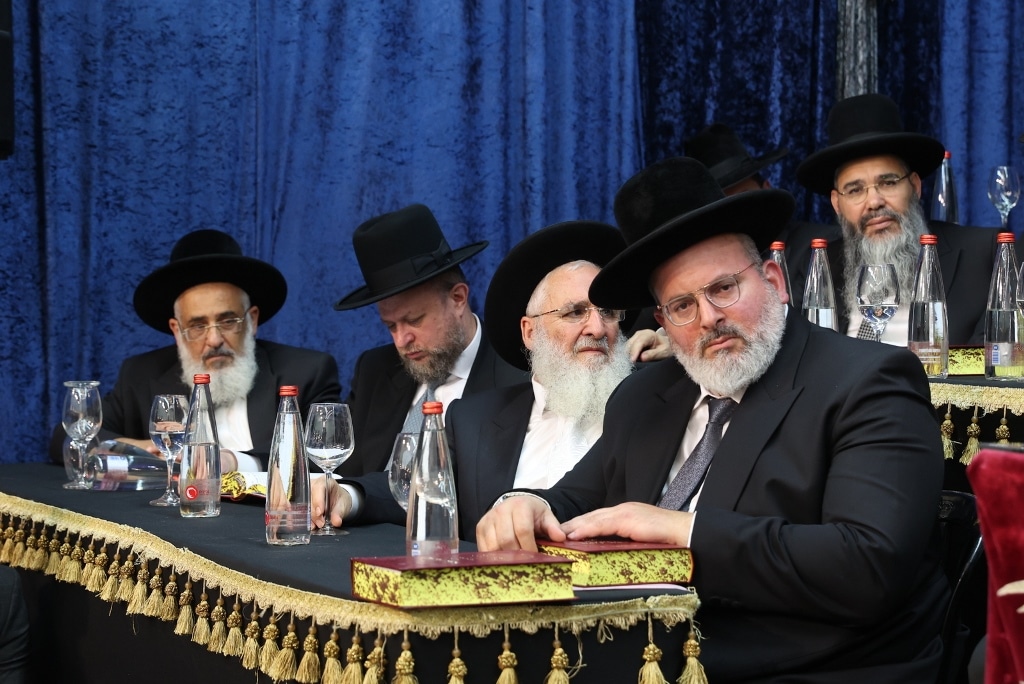 הקבלת פני רבו למרן הראש"ל הגר"י יוסף • גלריה