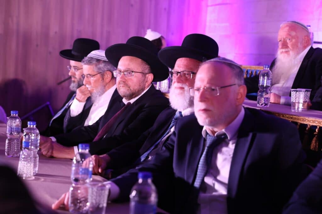 המונים בהקבלת פני רבו לרבני הציונות הדתית • גלריה