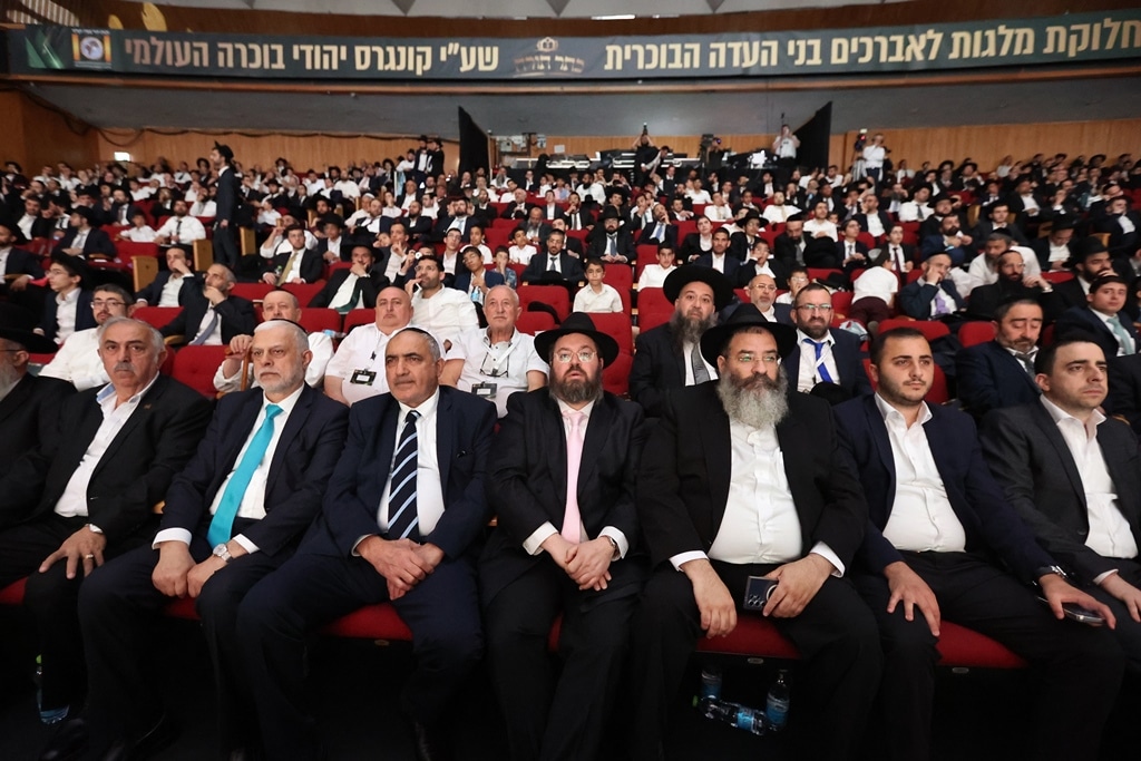 הגדולים הגיעו לכבד את לומדי התורה מהעדה הבוכרית • גלריה