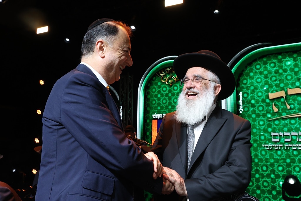 הגדולים הגיעו לכבד את לומדי התורה מהעדה הבוכרית • גלריה