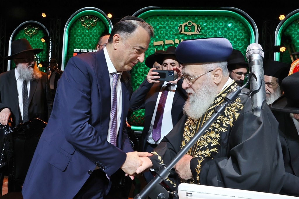 הגדולים הגיעו לכבד את לומדי התורה מהעדה הבוכרית • גלריה