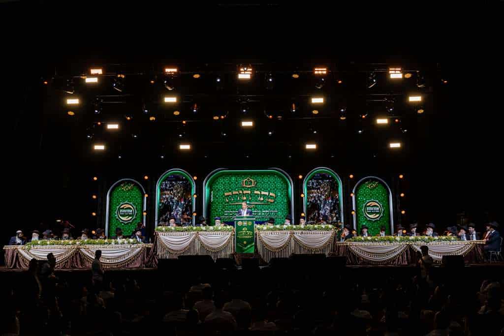 הגדולים הגיעו לכבד את לומדי התורה מהעדה הבוכרית • גלריה