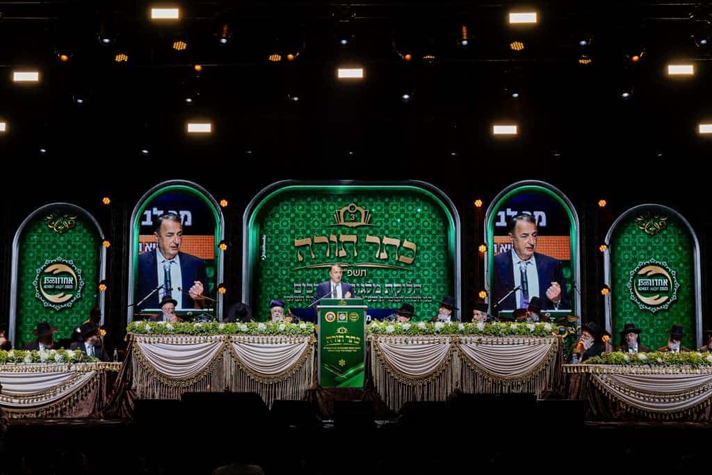 הגדולים הגיעו לכבד את לומדי התורה מהעדה הבוכרית • גלריה