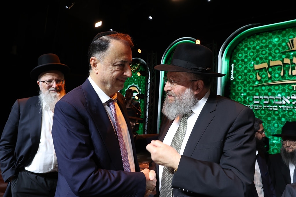 הגדולים הגיעו לכבד את לומדי התורה מהעדה הבוכרית • גלריה