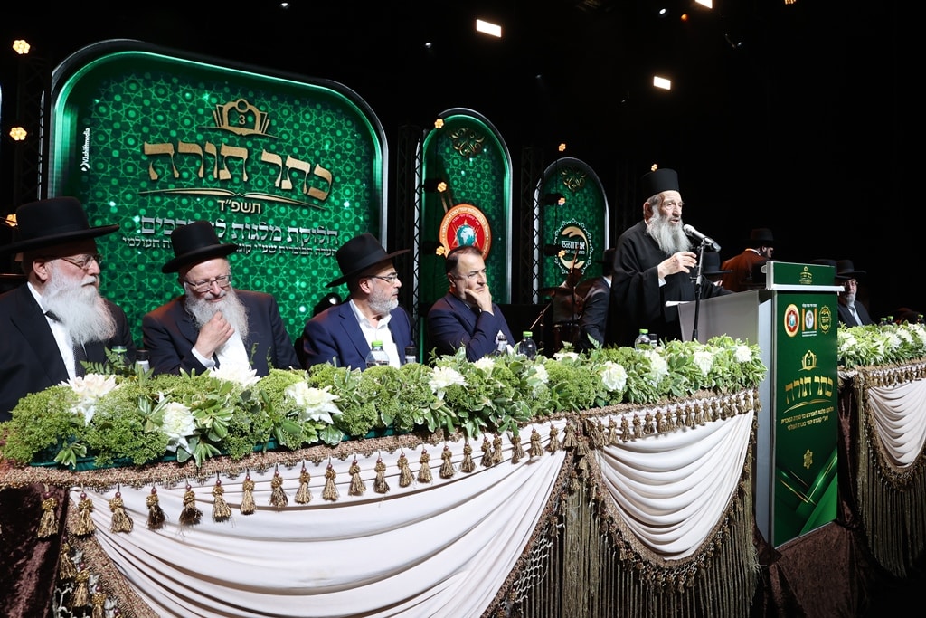 הגדולים הגיעו לכבד את לומדי התורה מהעדה הבוכרית • גלריה