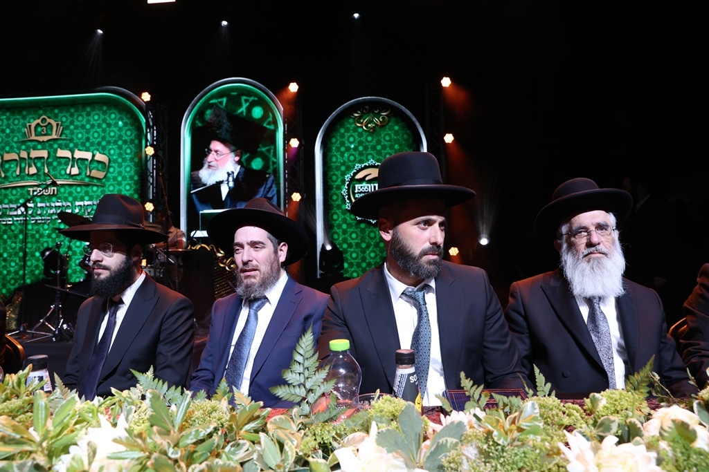 הגדולים הגיעו לכבד את לומדי התורה מהעדה הבוכרית • גלריה