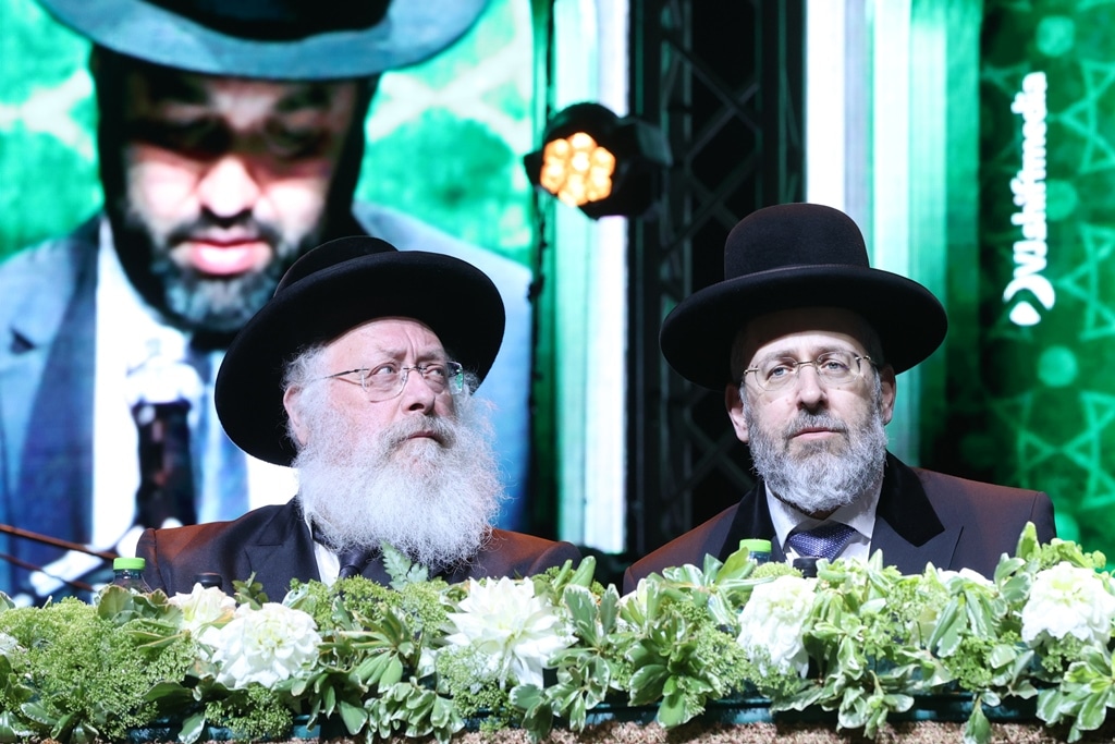 הגדולים הגיעו לכבד את לומדי התורה מהעדה הבוכרית • גלריה