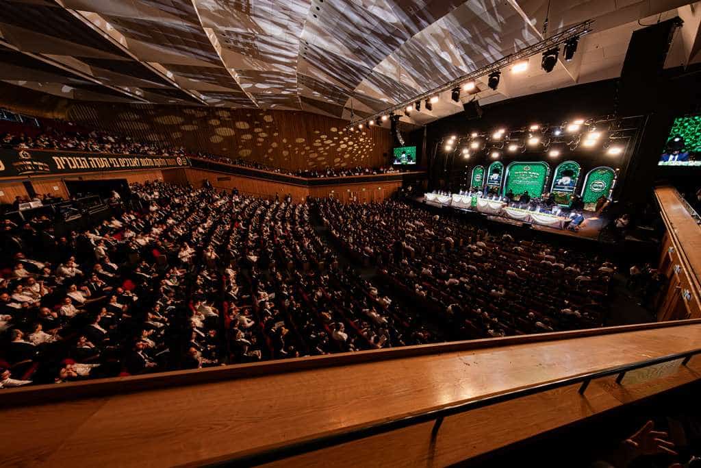 הגדולים הגיעו לכבד את לומדי התורה מהעדה הבוכרית • גלריה