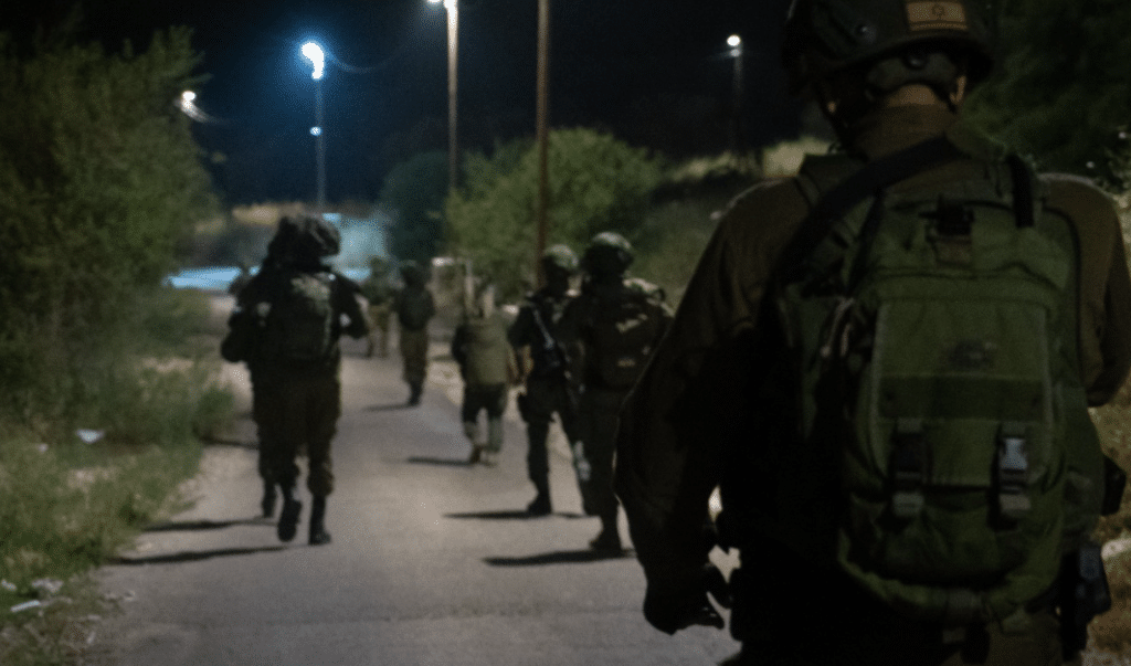 פיגוע דקירה בשער הפרחים, שוטר נפצע - המחבל נוטרל