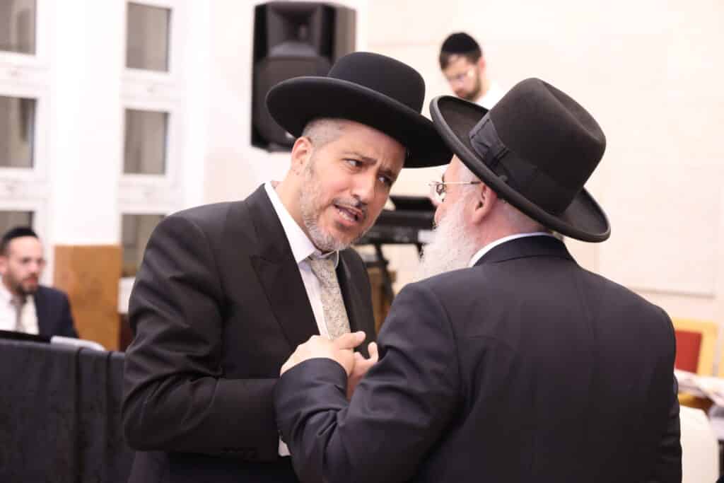 גדולי עולם הדיינות והרבנות במעמד לכבודו של זקן חברי בית הדין