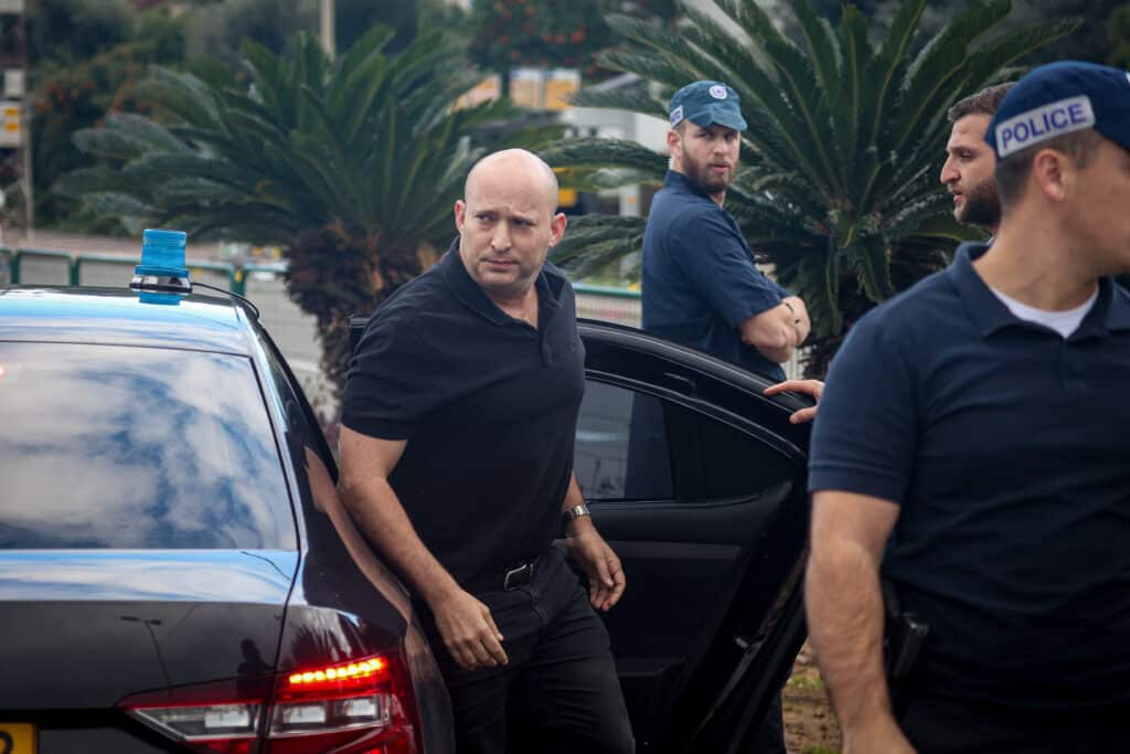 טראמפ מזגזג, איראן לוחצת והמציאות יכולה להתהפך ברגע