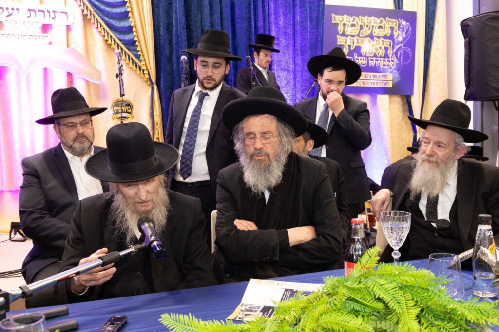 מעמד חיזוק למאות בני ישיבות יוצאי צרפת במעמד גדולי ישראל