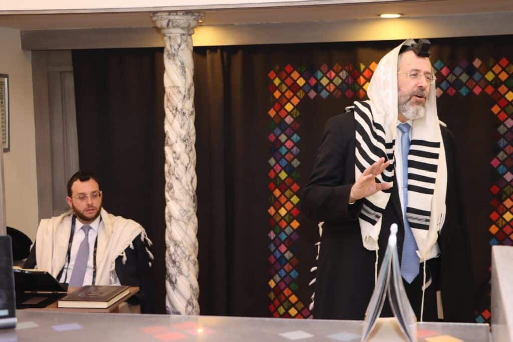 הרב הראשי ביקר בקהילה היהודית בקולומביה