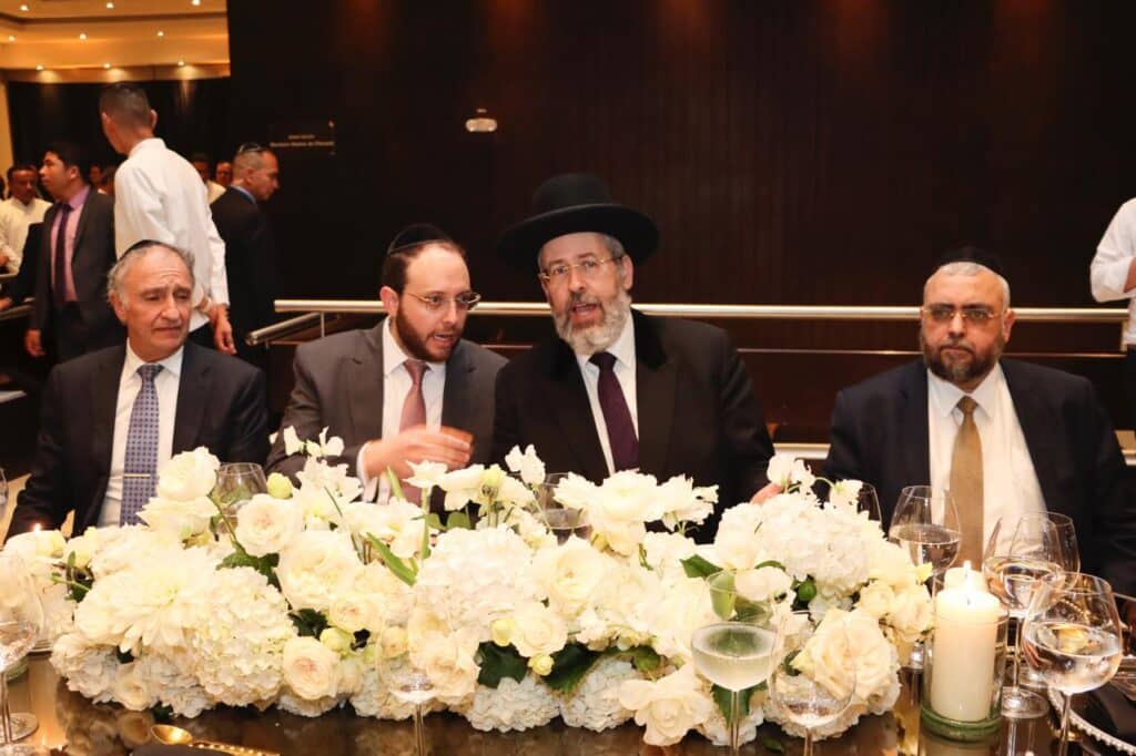 הרב הראשי ביקר בקהילה היהודית בקולומביה