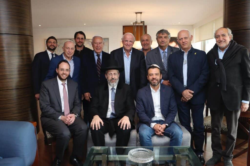 הרב הראשי ביקר בקהילה היהודית בקולומביה