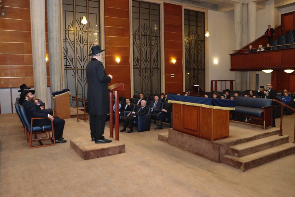 הרב הראשי ביקר בקהילה היהודית בקולומביה