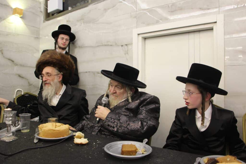 גלריה: שמחת הבר מצוה לנכד האדמו״ר משאץ