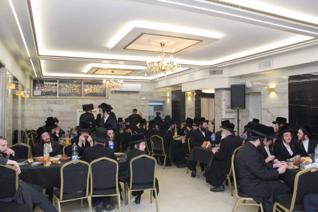 גלריה: שמחת הבר מצוה לנכד האדמו״ר משאץ