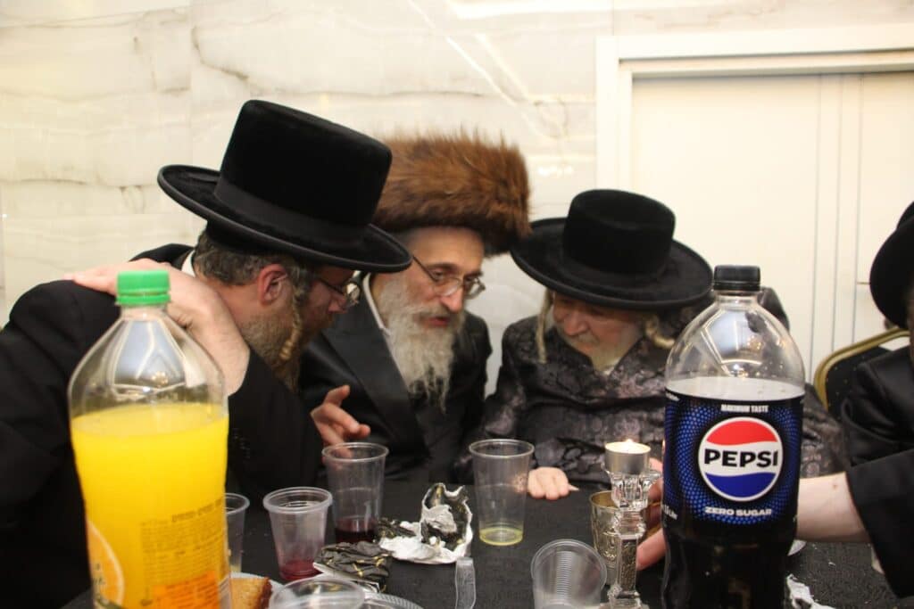 גלריה: שמחת הבר מצוה לנכד האדמו״ר משאץ